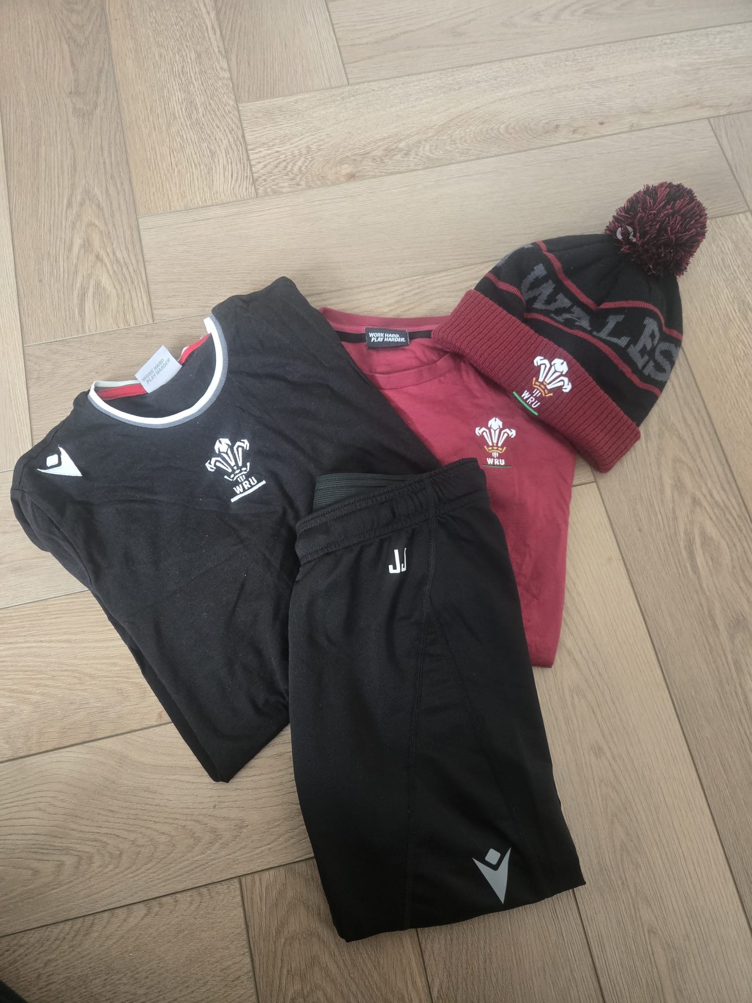 3 welsh bundle hat leggins